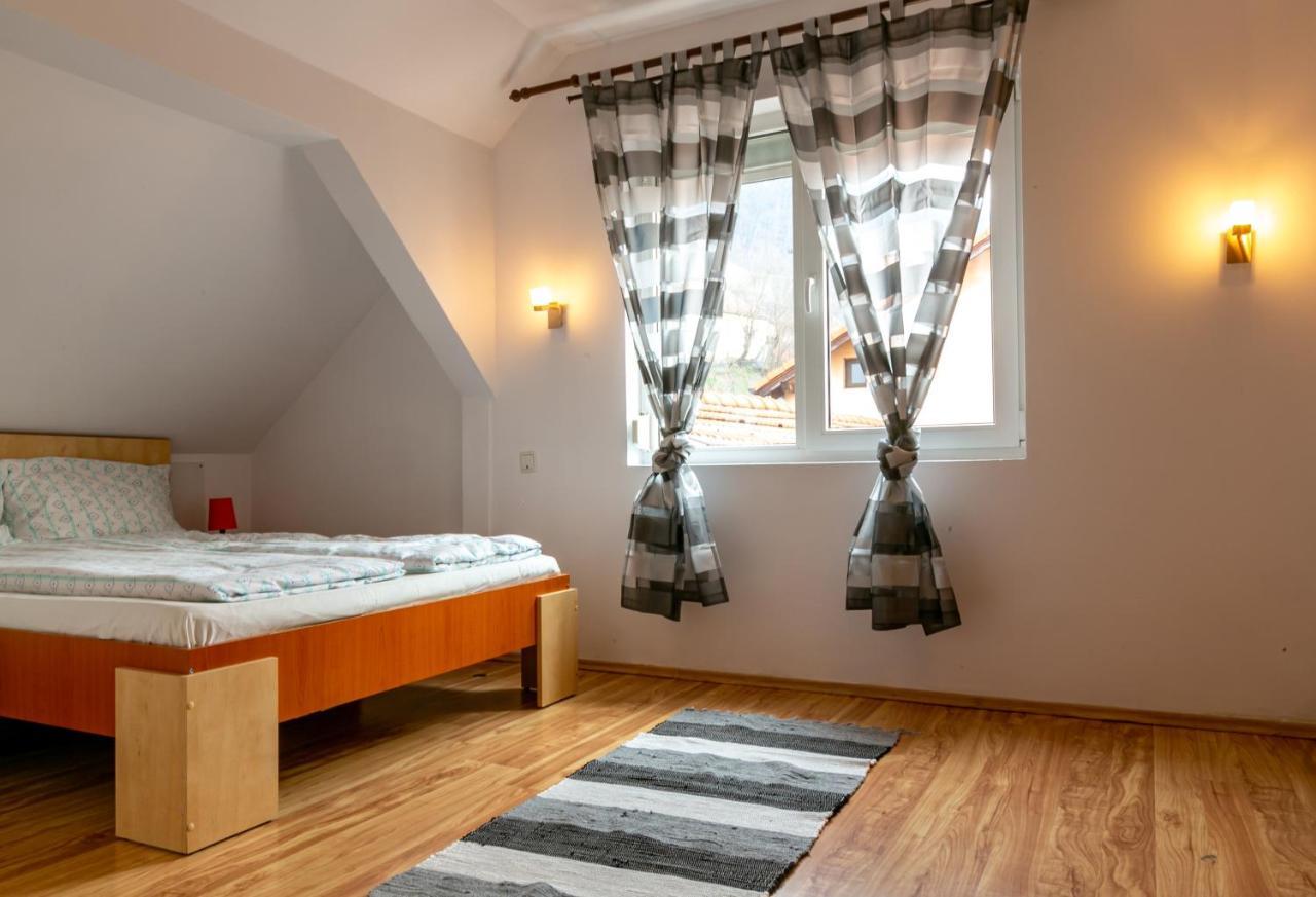 Julia Guest house